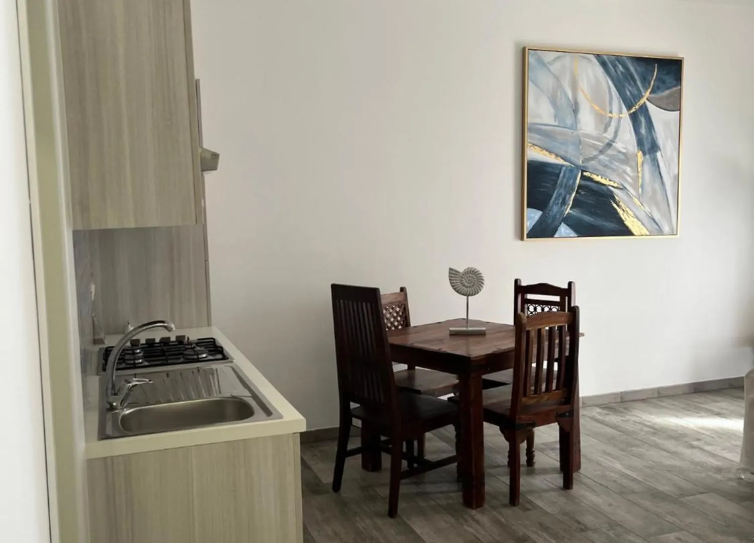 Kennedy Family Apts 阿尔盖罗