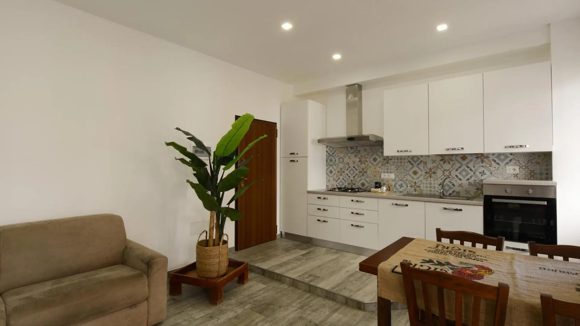Kennedy Family Apts Alghero 0*,  Italia
