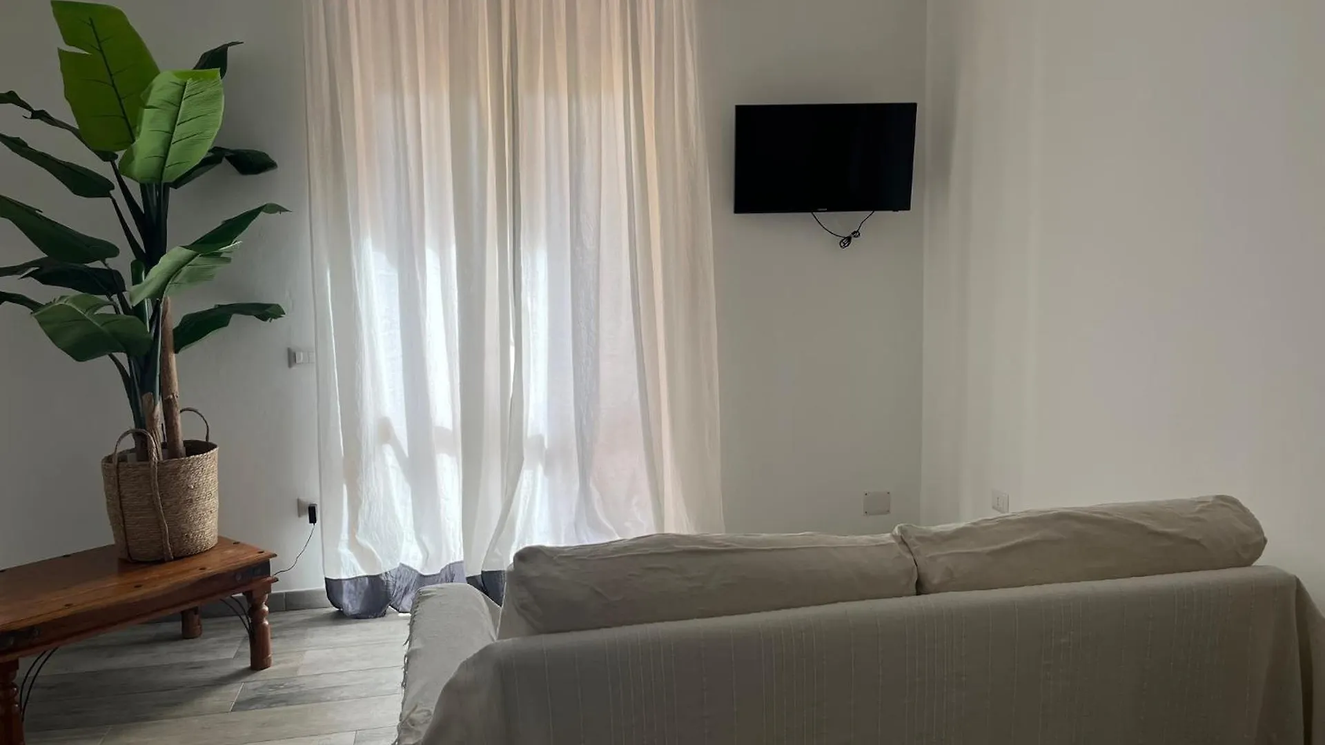 Kennedy Family Apts Alghero 0*,  Italia